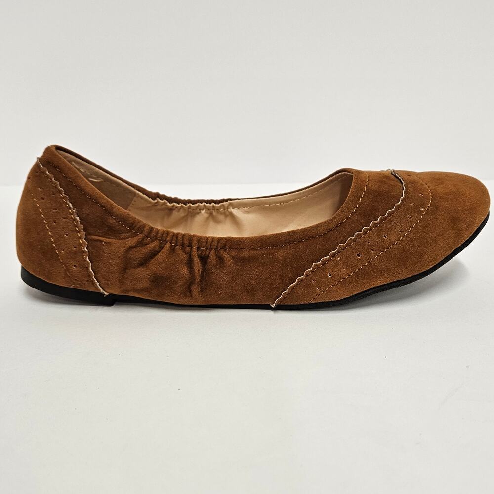 Brown Faux Suede Wingtip Design Chase & Chloe Anny Slip On Ballet Flats Size 7